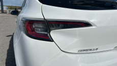 Toyota Corolla 1.8 VVT-i Hybrid Icon Tech 5dr CVT Hybrid Hatchback